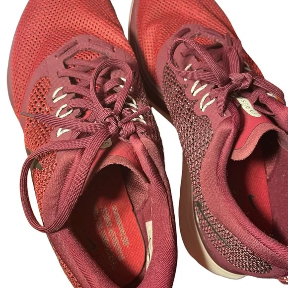 Nike Zoom Women’s Burgundy Running Sneakers - Picture 5 of 6